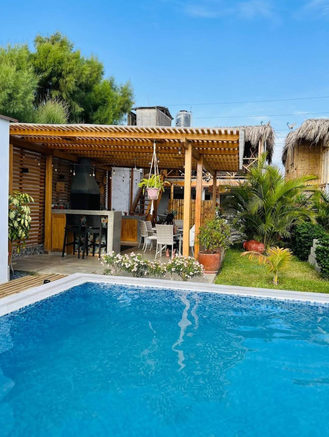 Costa Luna Aparthotel Vichayito Exterior photo
